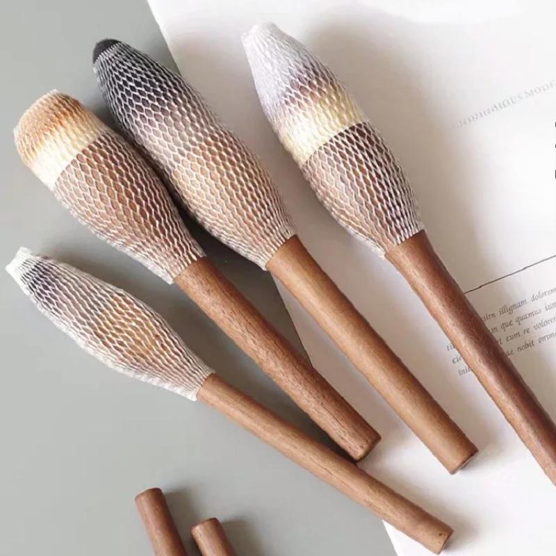 Новинка, 1 шт., европейская винтажная кисть для макияжа с деревянной ручкой, высококачественная рассыпчатая пудра из орехового дерева, румяна, тональная кисть для контуринга, супер мягкая