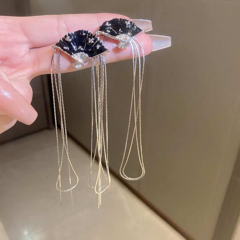 Silver needle dripping oil water drop fringed earrings antique literary and versatile earrings new Chinese retro temperament earrings women