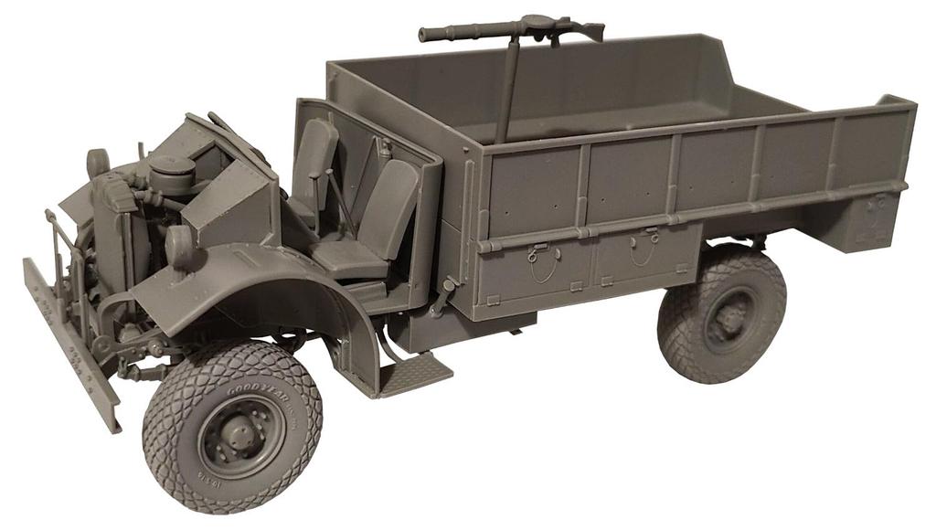 Thunder Model 1/35 British Ford F-30 Truck Long Range Desert Group (LRDG) + 2 Figures (Special Edition) Plastic Model Kit TB35305