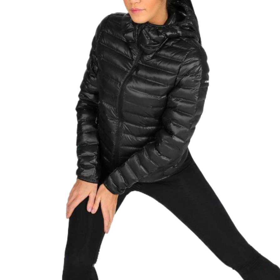 Adidas Terrex Lite Down Jacket Удобная теплая женская куртка с капюшоном черного цвета CE6478