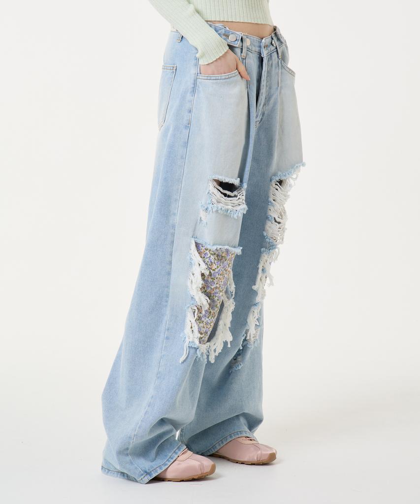 UNKNOWN PLANET Custom One-Pleat Flower Lace Distressed Denim Pants Light Blue