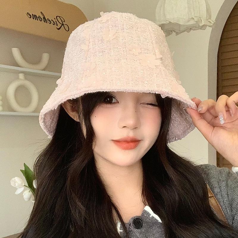 Маленький ароматный стиль Милая шляпа-панама с цветком для женщин Осень-Зима Ветрозащитная для лица Маленькая шляпа-горшок Корейская универсальная милая шляпа-ведро