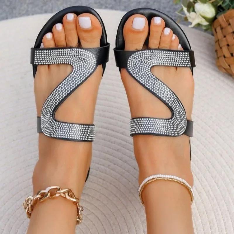2024 Сексуальные женские сандалии Летние пляжные неглубокие стразы Дамские модные показы Удобная легкая обувь Sandalias Femininas