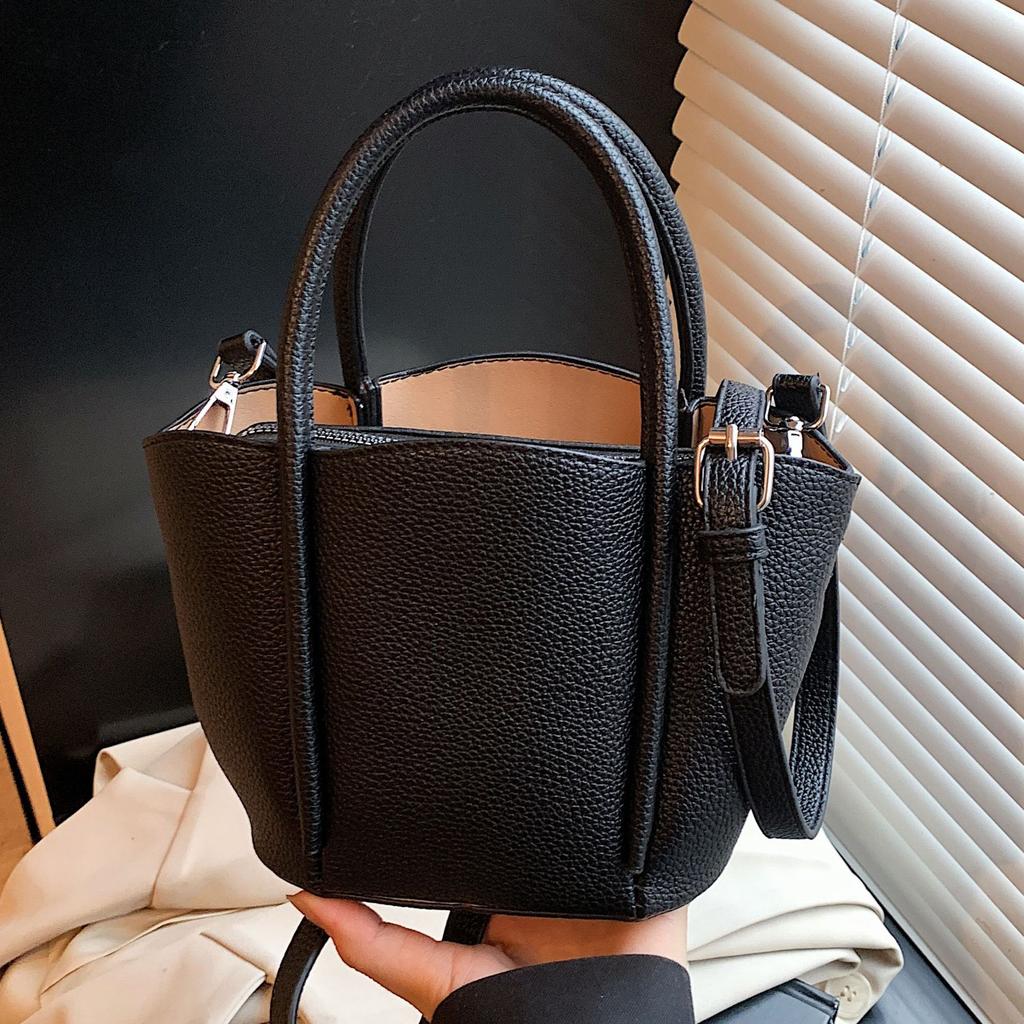 Wholesale 2025 New Trend Bag Women's Lychee Pattern Simple Versatile Texture Vegetable Basket Shoulder Messenger Bag