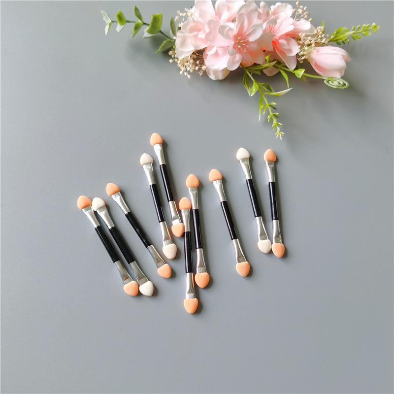 Double-Ended Eyeshadow & Brush Stick: Beginner-Friendly, Portable Eye Makeup Tool for Travel