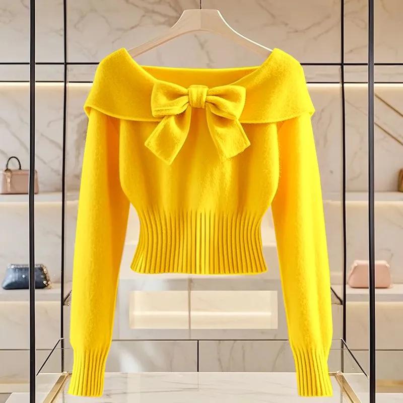 New Autumn Winter Style Fashionable Sweater Top for Women with Unique and Beautiful Soft and Glutinous Inner Short Sweater
