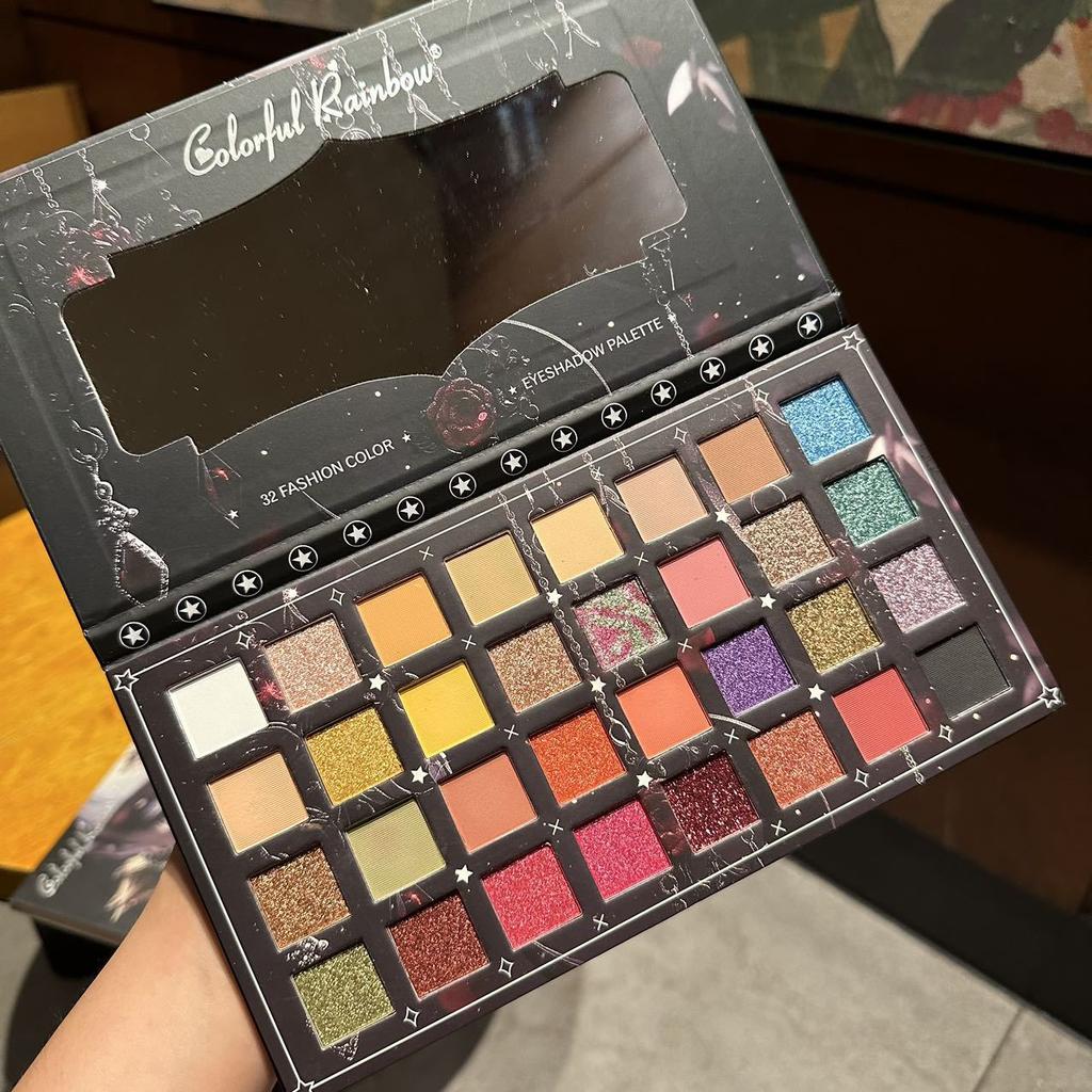 32 цвета землистый темный гот девушка картина маслом тени для век