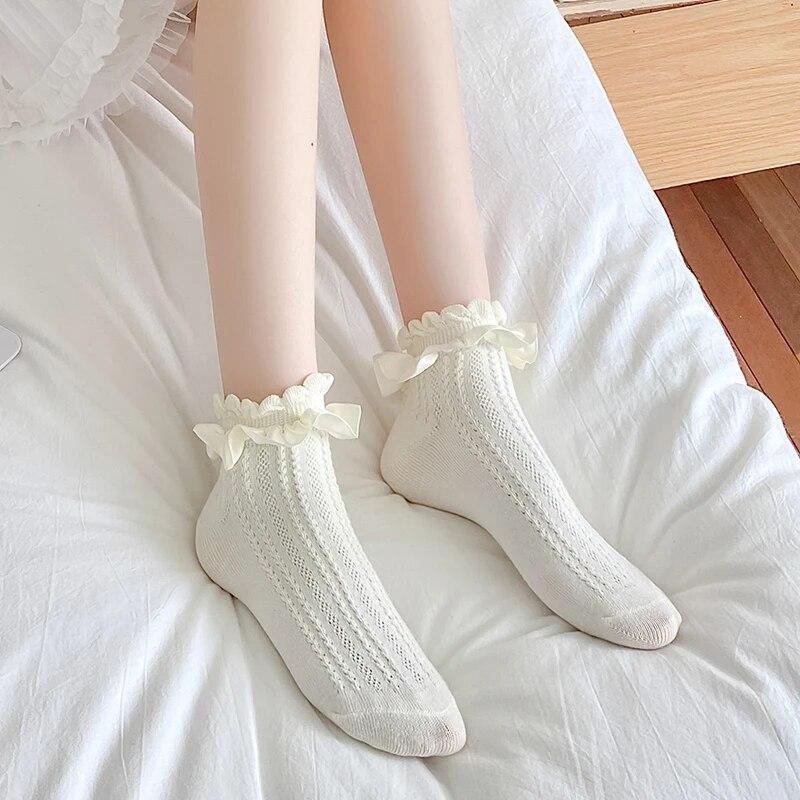 Lolita Style Japanese Kawaii Women Socks Cute Frilly Ruffle Socks Solid White Black Mesh Lace Girls Sweet Harajuku Short Socks