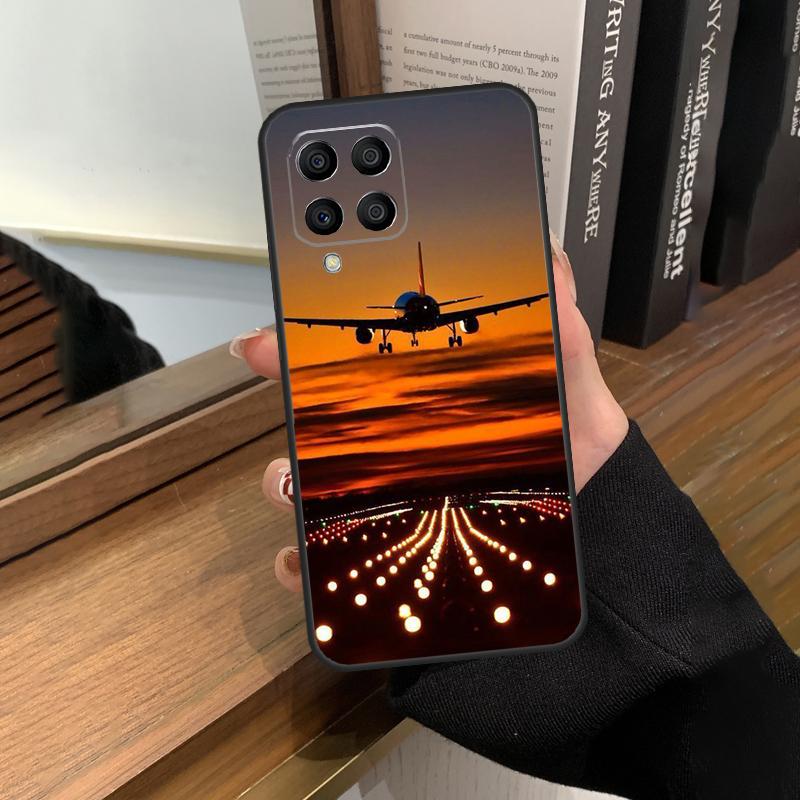 Чехол для телефона Samsung Galaxy M13 M23 M33 M53 M21 M31 M51 M30s M20 M12 M32 M52 M14 M34 M54 с изображением самолета