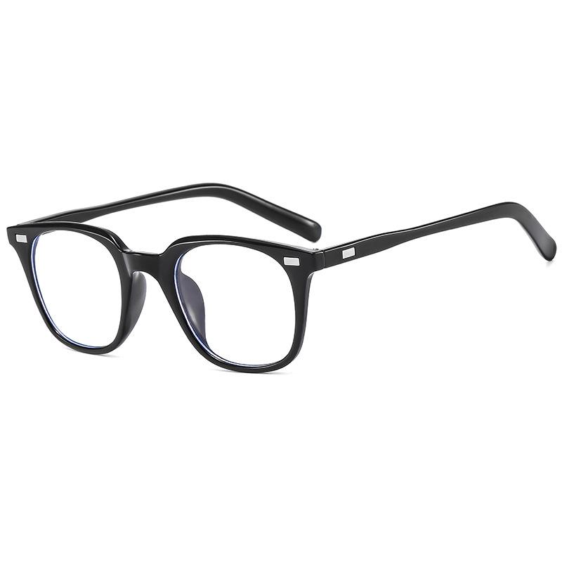 The new fashionable men and women can be equipped with myopia flat glasses, plain and versatile glasses frames show the face, and small black frame fr