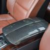 Для BMW X5 X6 X7 E70 E71 F15 F16 G05 G06 G07 ABS Углеволокно Стайлинг автомобиля Крышка центральной консоли Отделка подлокотника Защитная крышка