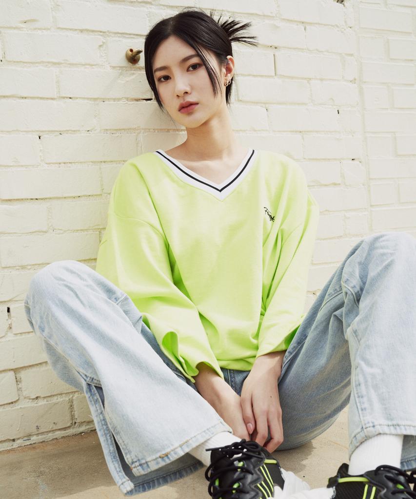 FANGOH St-3/4 Sleeve Slit V-Neck Sweatshirt Lime