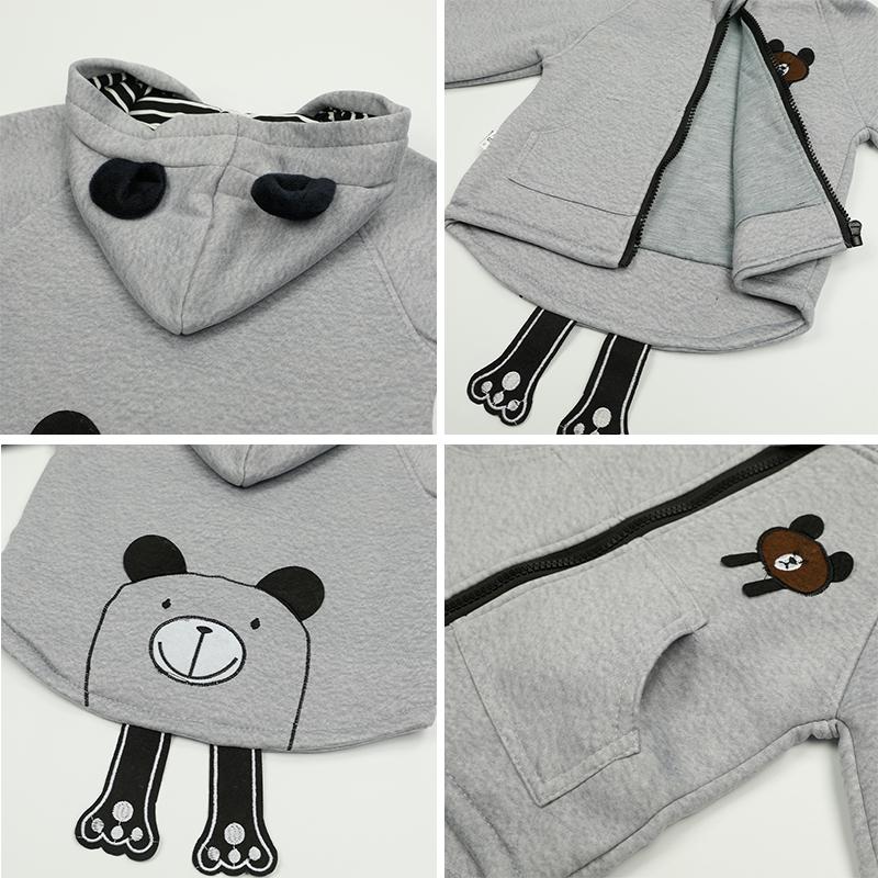 Демисезонная детская куртка на молнии и ушками на капюшоне. Перед покупкой ознакомьтесь с таблицей размеров (возможны отклонения от параметров 1-3 см)