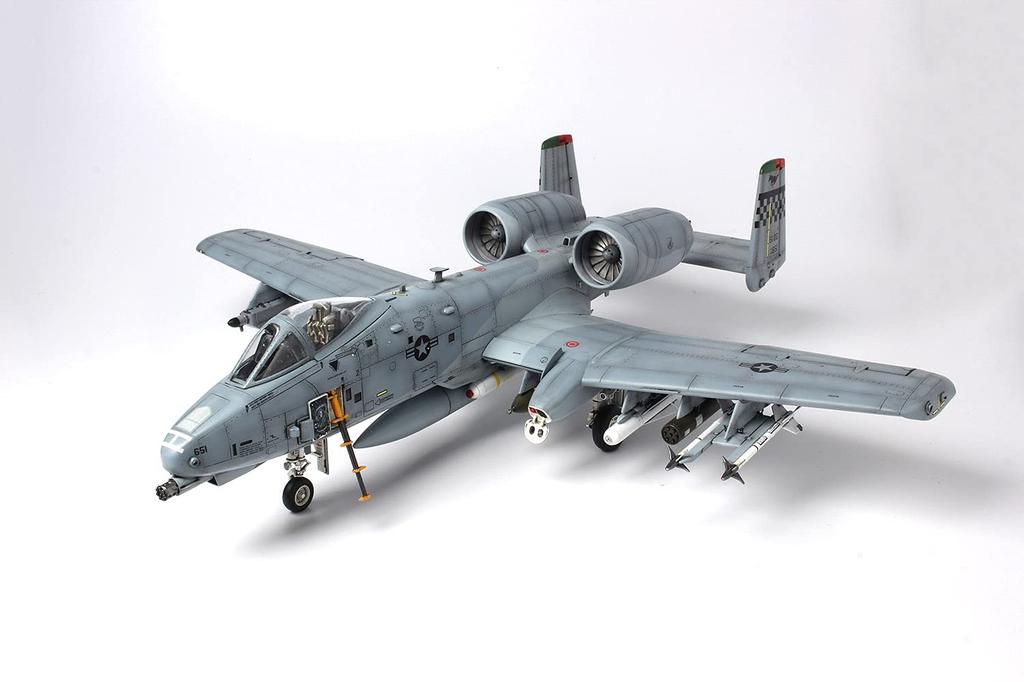 Серия самолетов Штурмовик ВВС США Thunderbolt II Авиабаза Осан Пластиковая модель Platz/Italeri 1/48 A-10C TPA-3