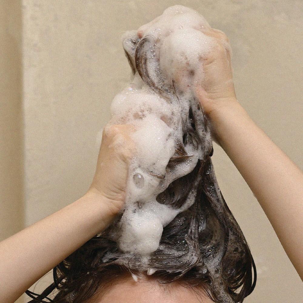 Buca Classic Deep Perfume Gold Repair Шампунь от выпадения волос с ароматом белого мускуса, 1,05 л, 2 шт.