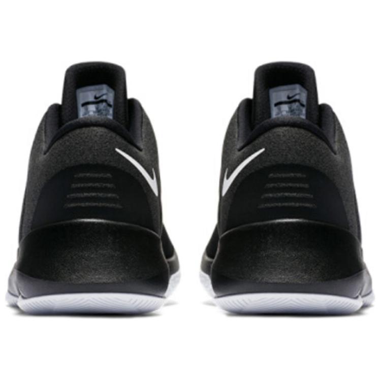 Nike Air Versitile Ii Черно-белый 921692-001