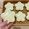 1Pc 9Cm Slow Rebound Star Flower Squishy Toy Kawaii Wet Soft Finger Suction Pinch Toy Stress Relief Fidget Decompression Toy.