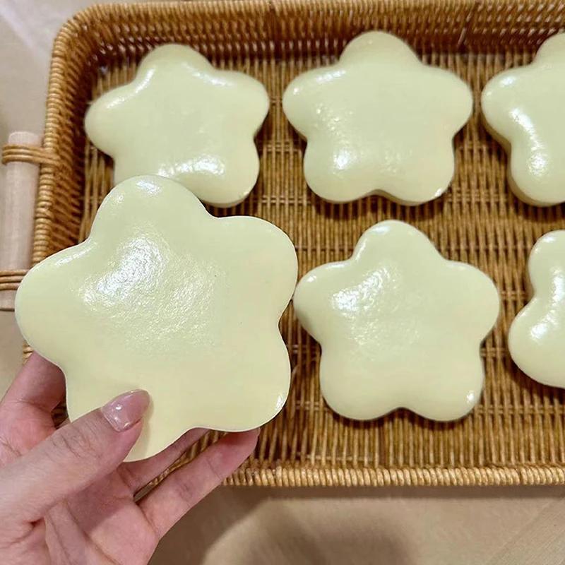 1Pc 9Cm Slow Rebound Star Flower Squishy Toy Kawaii Wet Soft Finger Suction Pinch Toy Stress Relief Fidget Decompression Toy.