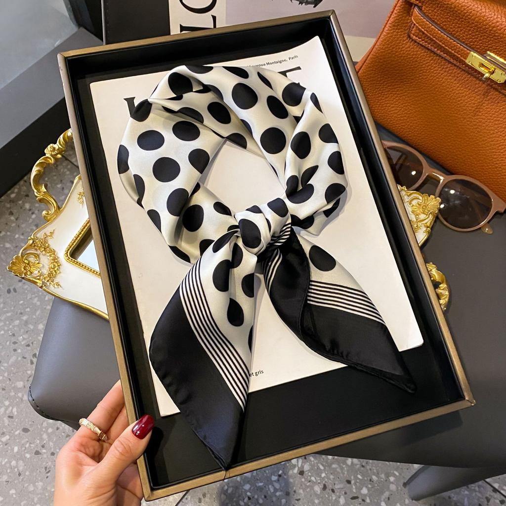 Luxury Brand Women Leopard Print Square Hijab Scarf Soft Satin Silk-like Small Neck Scarf Stylish Casual Headscarf