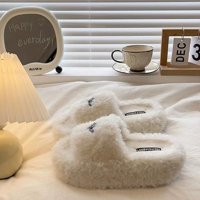 Толстоподошвенные увеличивающие рост пушистые тапочки для женщин, чтобы носить новые осенне-зимние эффектные юбки с хлопковыми мопами на одной подошве.