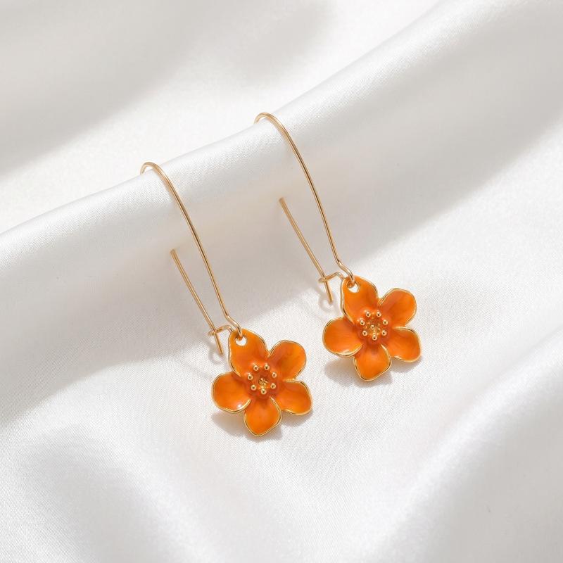 European and American sweet ins color dripping oil flower stud earrings, fashionable and simple three-dimensional five-petal flower earrings.