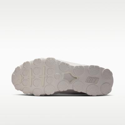 Женские кроссовки Nike Wmns Reax 8 TR 'Sail Phantom Black Metallic Silver'
