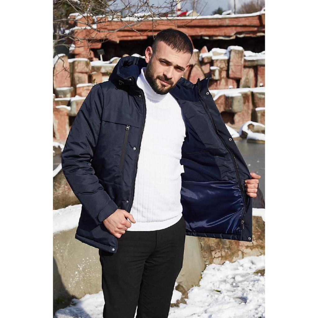 Мужское черное флисовое зимнее пальто с водо- и ветрозащитным капюшоном