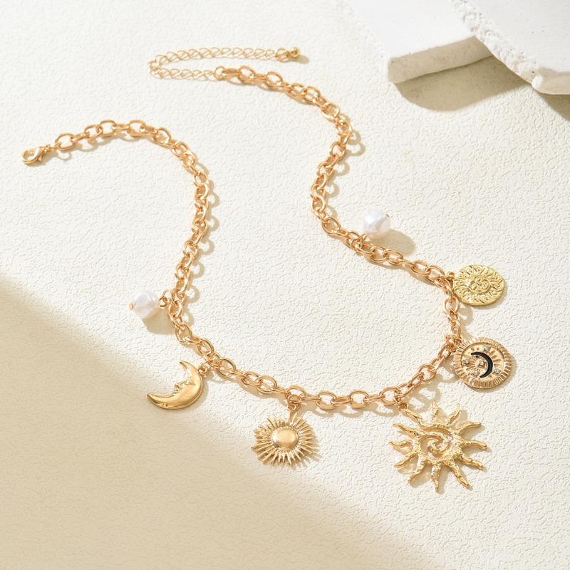 Sun Ray Necklace Vintage Alloy Accessories Spiral Personality Relief Portrait Moon Collarbone Chain Woman