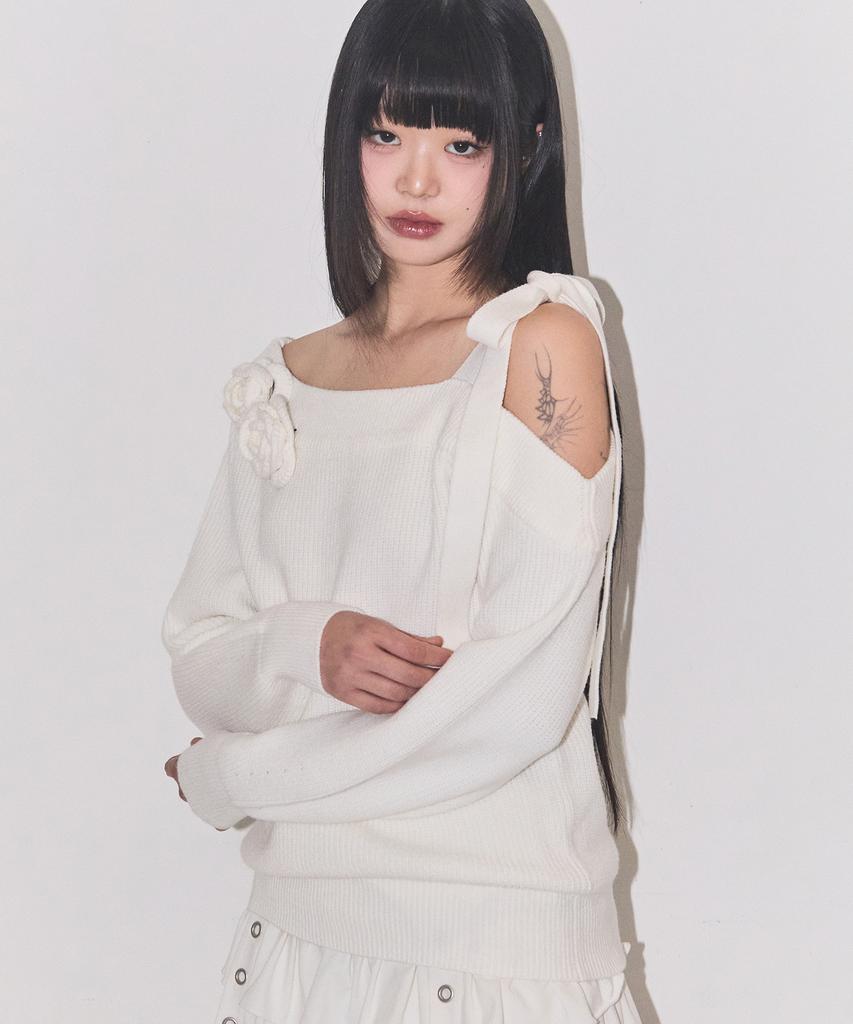 ILLIGO Bloom Bow Off-Shoulder Knit Ivory