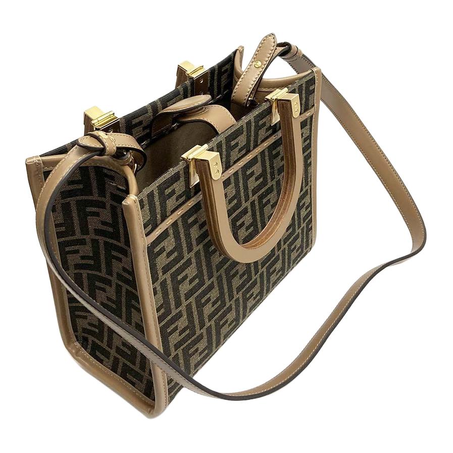 Fendi Солнечная сумка-тоут с узором FF и съемным плечевым ремнем Женская сумка-тоут Коричневая 8BH394ALVYF1GE3