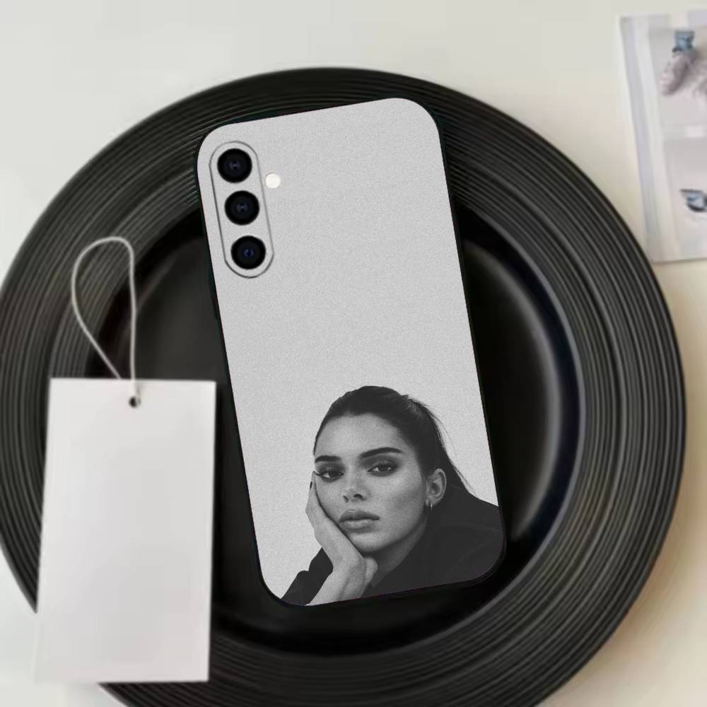 K-Кендалл Дженнер Чехол для телефона для Samsung Galaxy A73,A72,A71,A70,A53,A52,A51,Другие Мягкий черный чехол