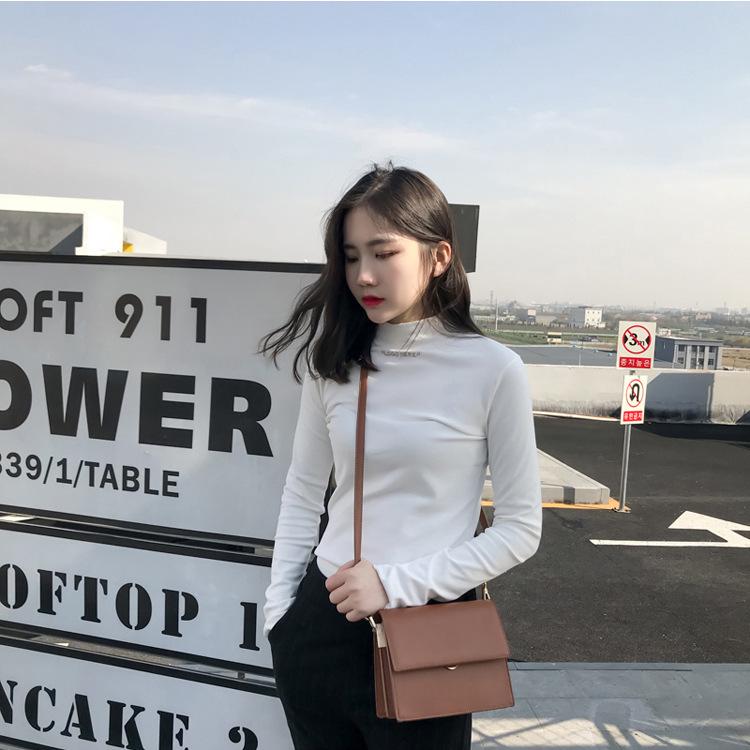 Теплая водолазка с воротником-стойкой и бархатным нижним краем для женщин на осень и зиму. Тонкая студенческая футболка с длинными рукавами и вышитыми буквами для женщин.