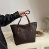Fashionable Large Capacity Retro Tote Bag Women's Bag New Casual Commuter Bag Fashionable Simple Shoulder Bag