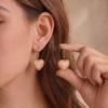 Серьги-гвоздики из эпоксидной смолы с янтарным сердцем и титановой сталью – Модный, Простой, Легкий Люкс Дизайн