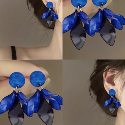 Серьги с бахромой из смоляных цветов, простые, маленькие, свежие, темпераментные серьги-гвоздики, модные, универсальные, высокочувственные серьги