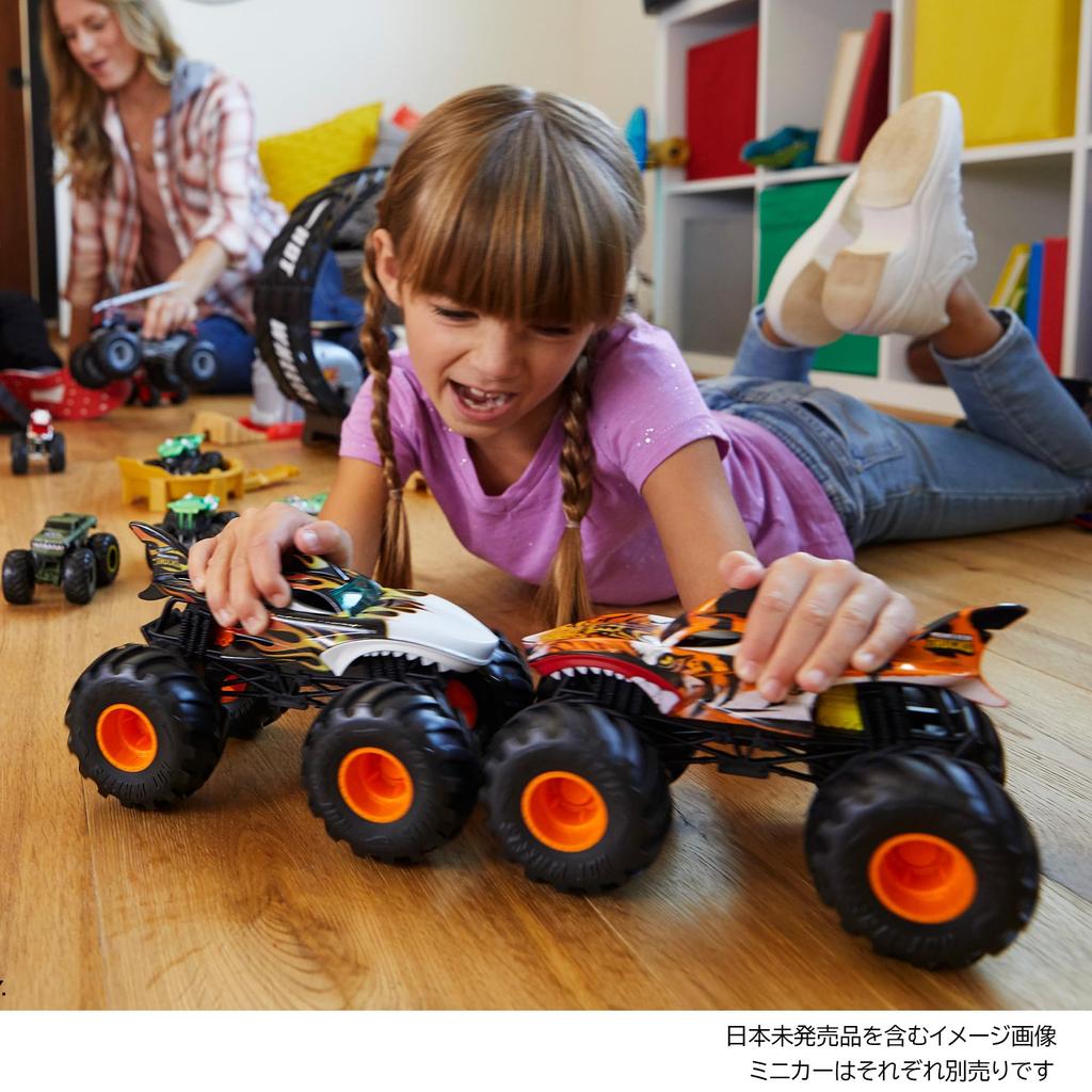 Hot Wheels Monster Truck Big Size Tiger Shark [Mini Car 1:24] [3 Years Old and Up] GWL14