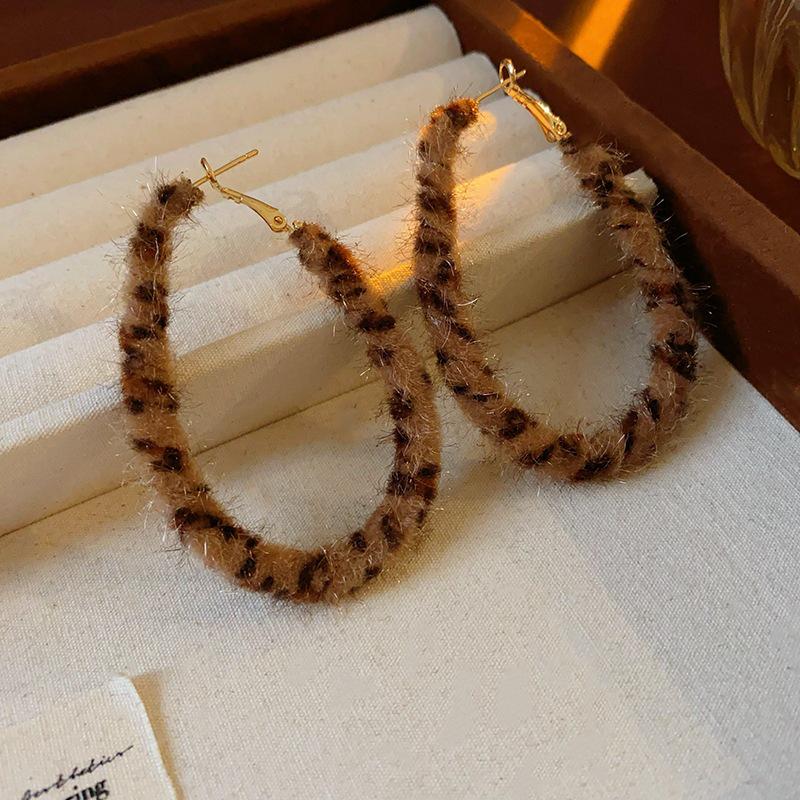 Серьги-подвески Геометрические с бантом Сердце леопарда Серебряная игла - Трендовый корейский стиль для женщин