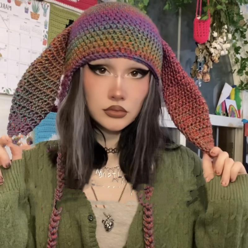 Связанная вручную шапка-ушанка в виде скелета на Хэллоуин