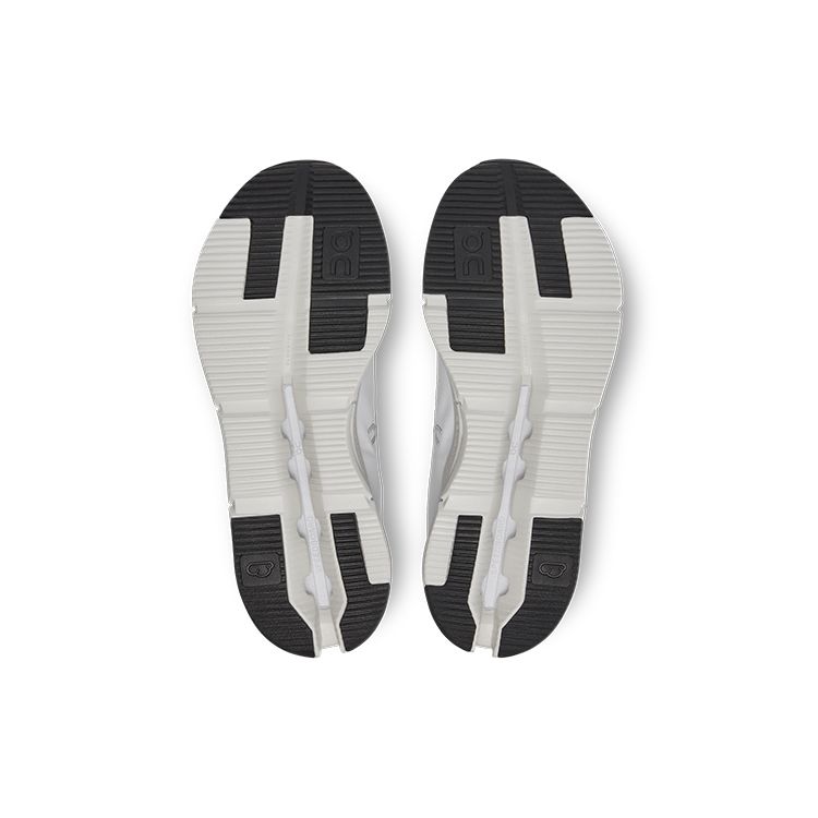 ON Cloudnova Form White Eclipse Men Sneakers 26.98483