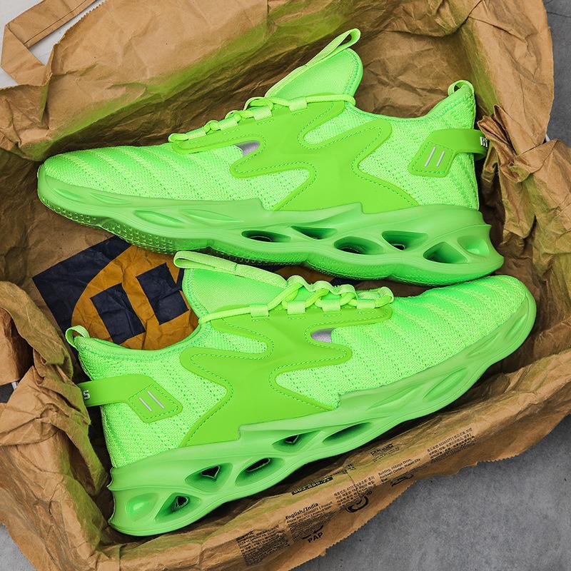 Summer Plus Size Men's Trendy Blade Fly-Knit Sneakers Fashion Running Men's Shoes