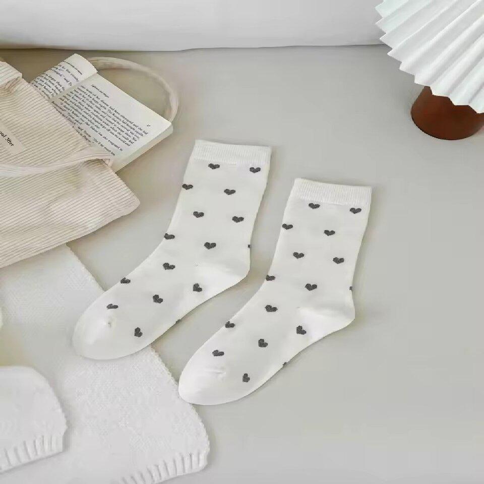 Women's Korean-Style Mid-Calf Socks, Autumn and Winter Japanese Trendy Cotton Socks, Heart-Shaped Spring and Autumn Pile Socks