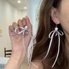Корейские серьги-пусеты с бантом из ленты в стиле Чо Миён с подвеской-колокольчиком