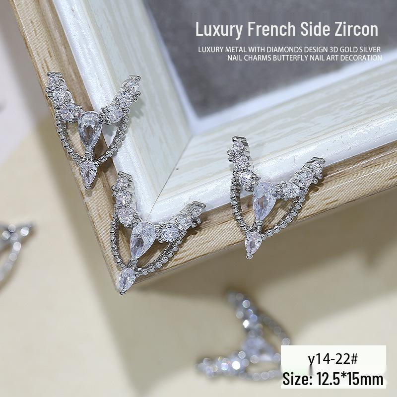 Elegant 3D French Crescent Zircon Nail Art with Star Design