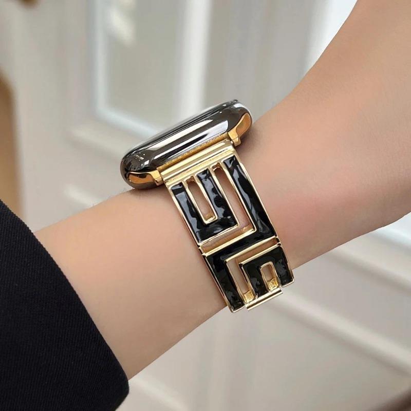 Luxury Metal Strap for Apple Watch S10 46mm 42mm Ultra 2 49mm 9 8 7 45mm 41mm Women Band for iWatch SE 6 5 4 40mm 44mm 38mm