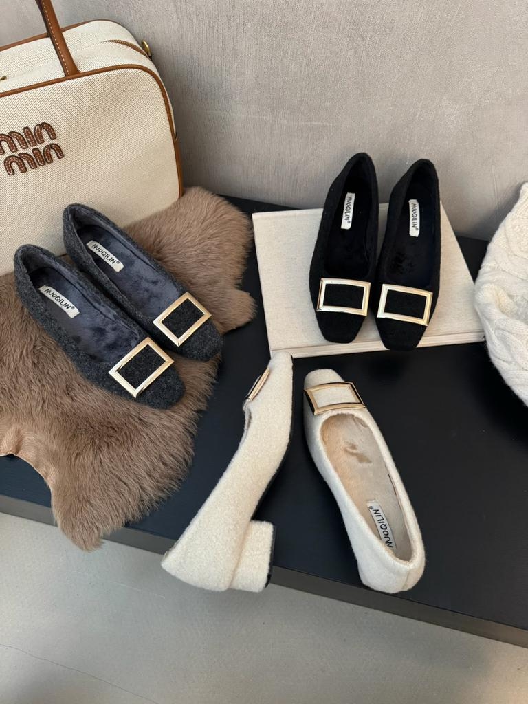 2025 Autumn New Metal Square Buckle Light Mouth Single Shoes Women's Thick Heel Square Head Commuting Mary Jane Shoes