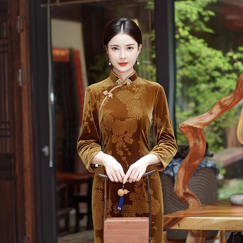 1011 autumn and winter new velvet jacquard cheongsam national style slim long nine-quarter sleeve wedding ceremony performance