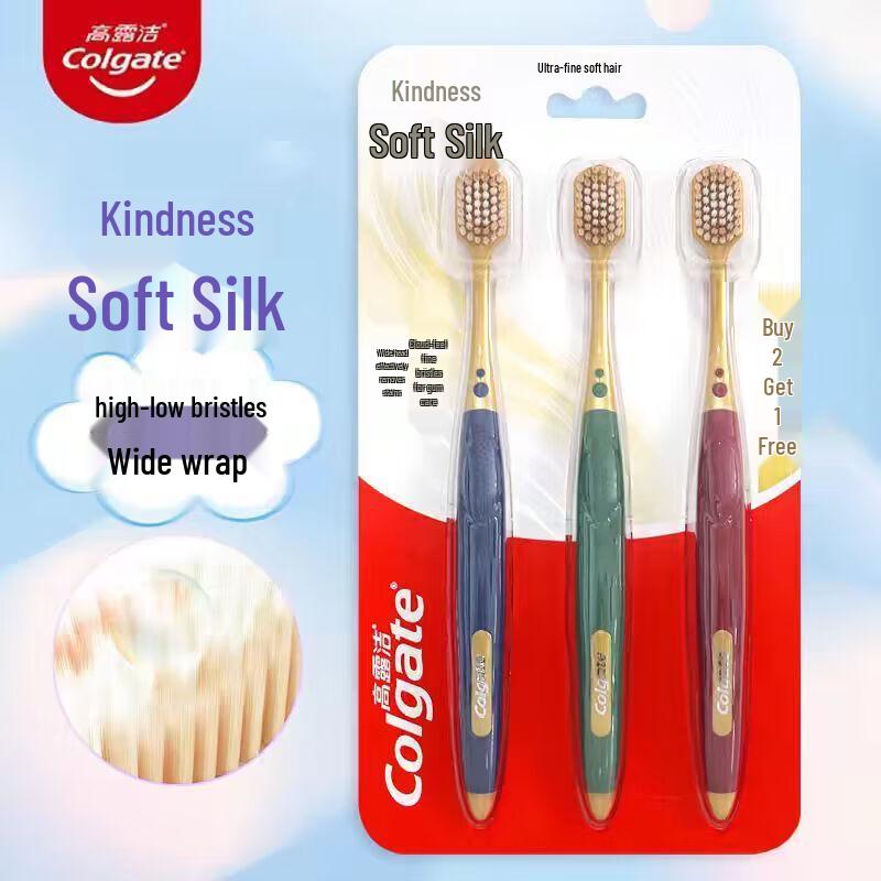 Colgate Широкая зубная щетка с мягкой щетиной, 3 шт.