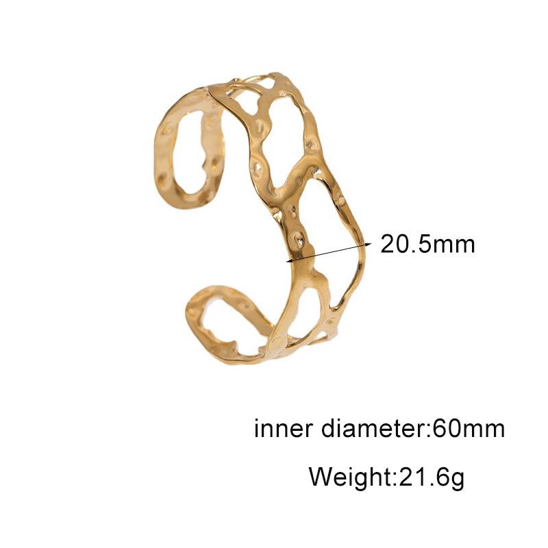 Стильный полый браслет из титановой стали с покрытием из 18-каратного золота - Невыцветающий, Высококачественный Открытый Дизайн