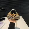 Internet Celebrity Leopard Print Small Bag Women 2025 New Korean Version Fashion Retro Shoulder Bag Ins Internet Celebrity Messenger Dinner Bag