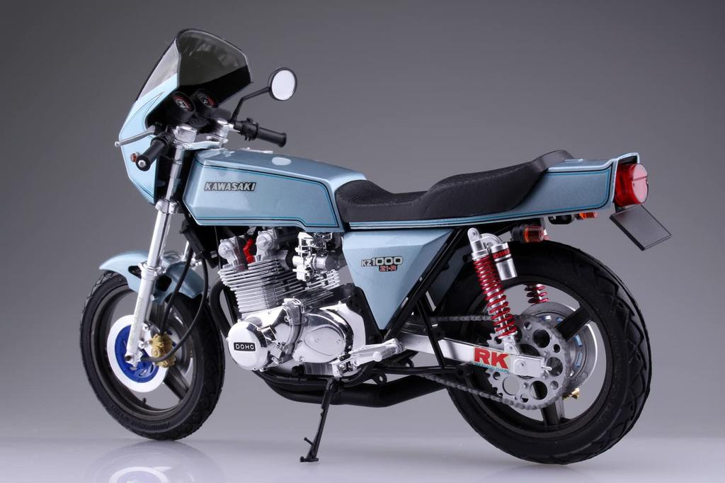 Aoshima Bunka Kyozai Серия Мотоциклов 44 Kawasaki KZT00D 1977 Кастомный Пластиковый Модельный Набор Co., Ltd. 1/12 Нет. Z1-Р (Формованный цвет)